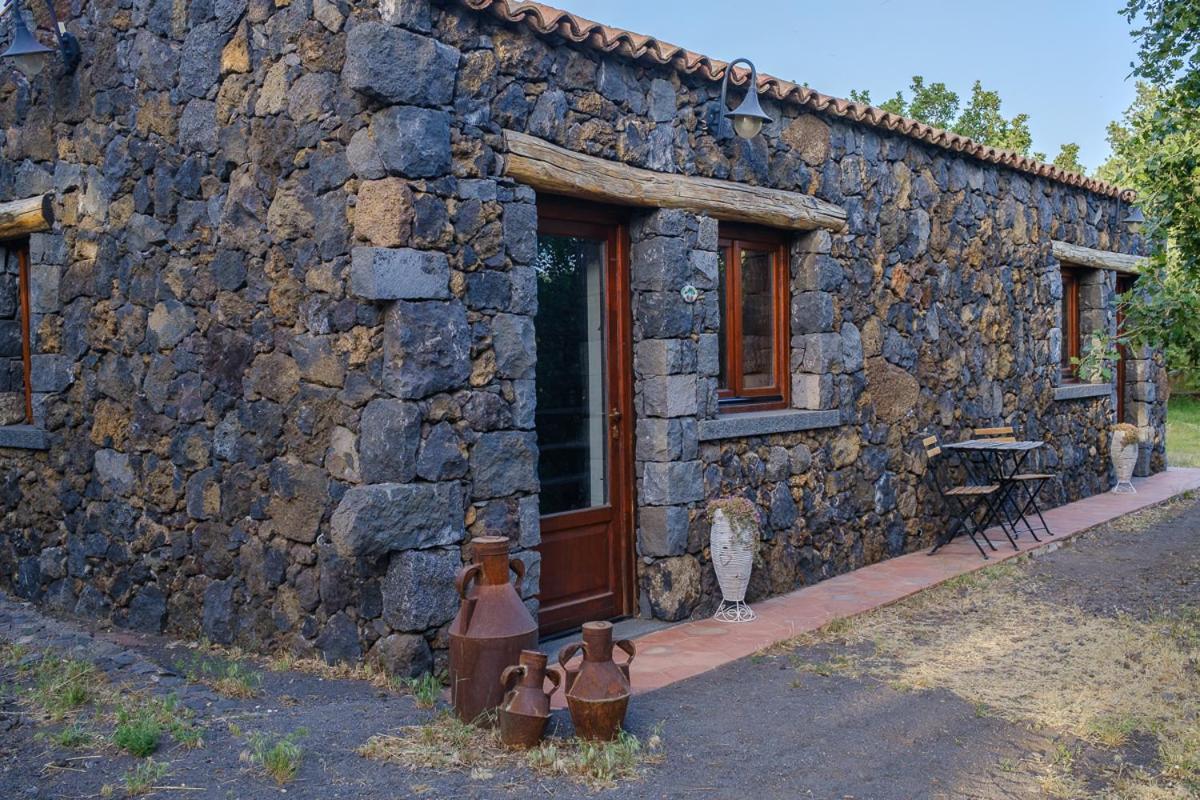 Il Giardino Di Efesto Villa Бианкавила Екстериор снимка
