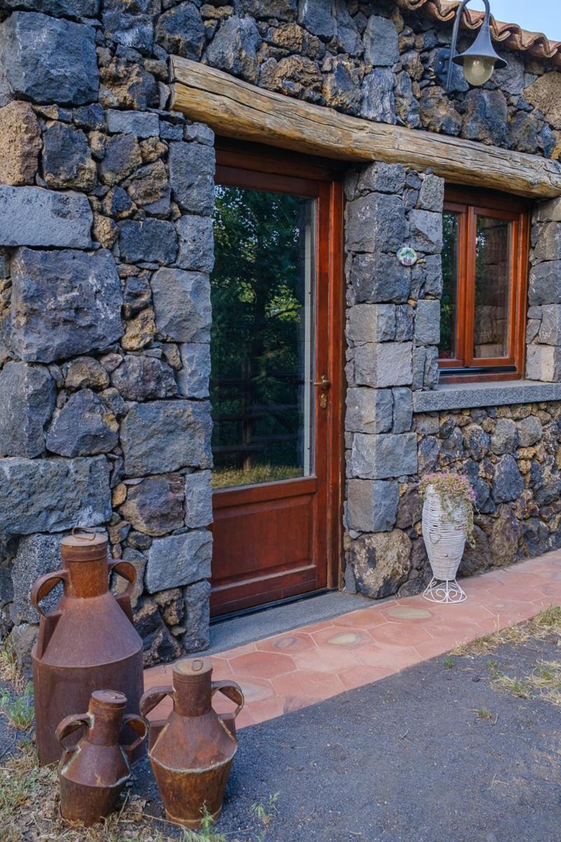 Il Giardino Di Efesto Villa Бианкавила Екстериор снимка